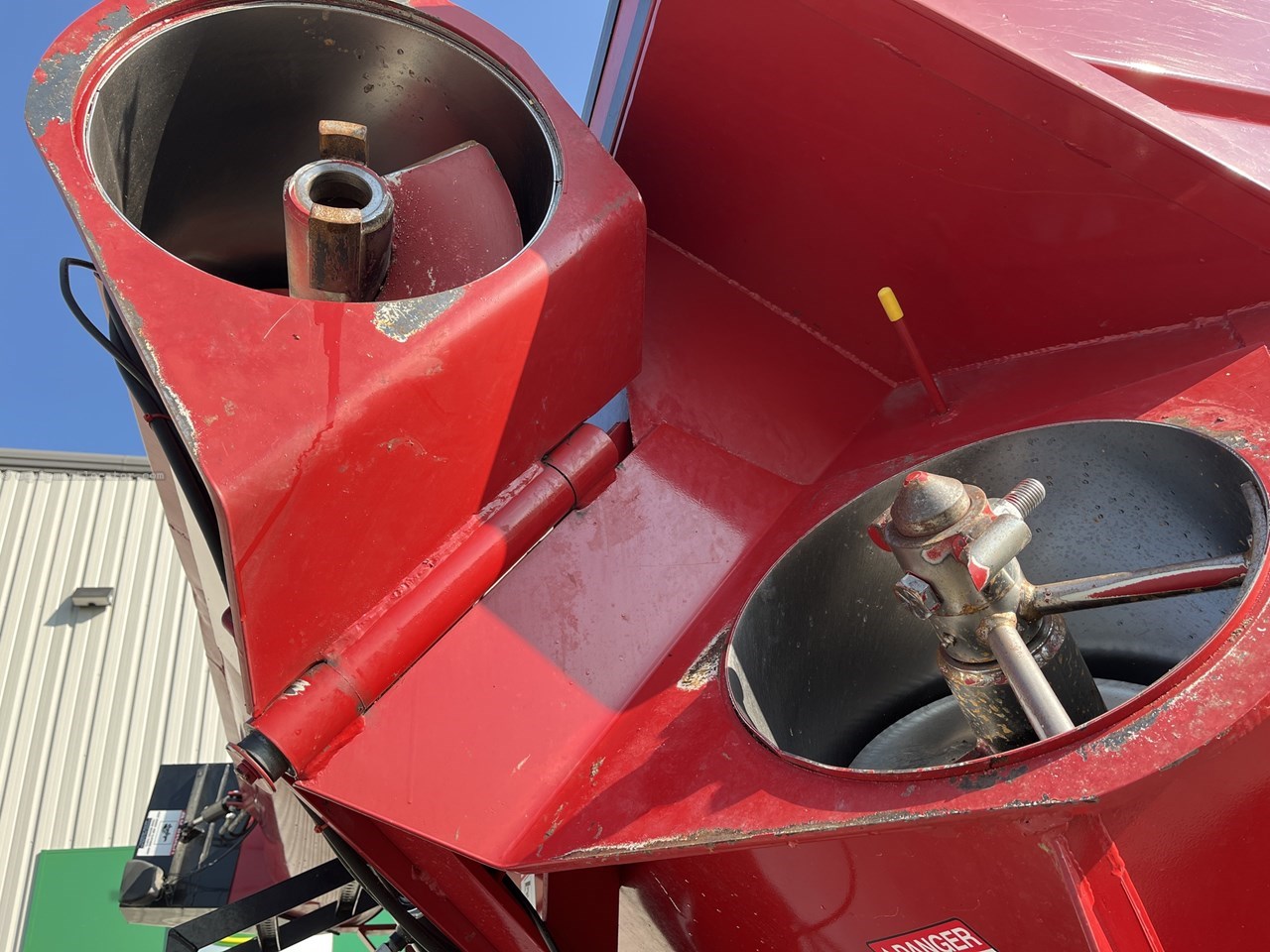 2009 J & M 750-18 Image 10