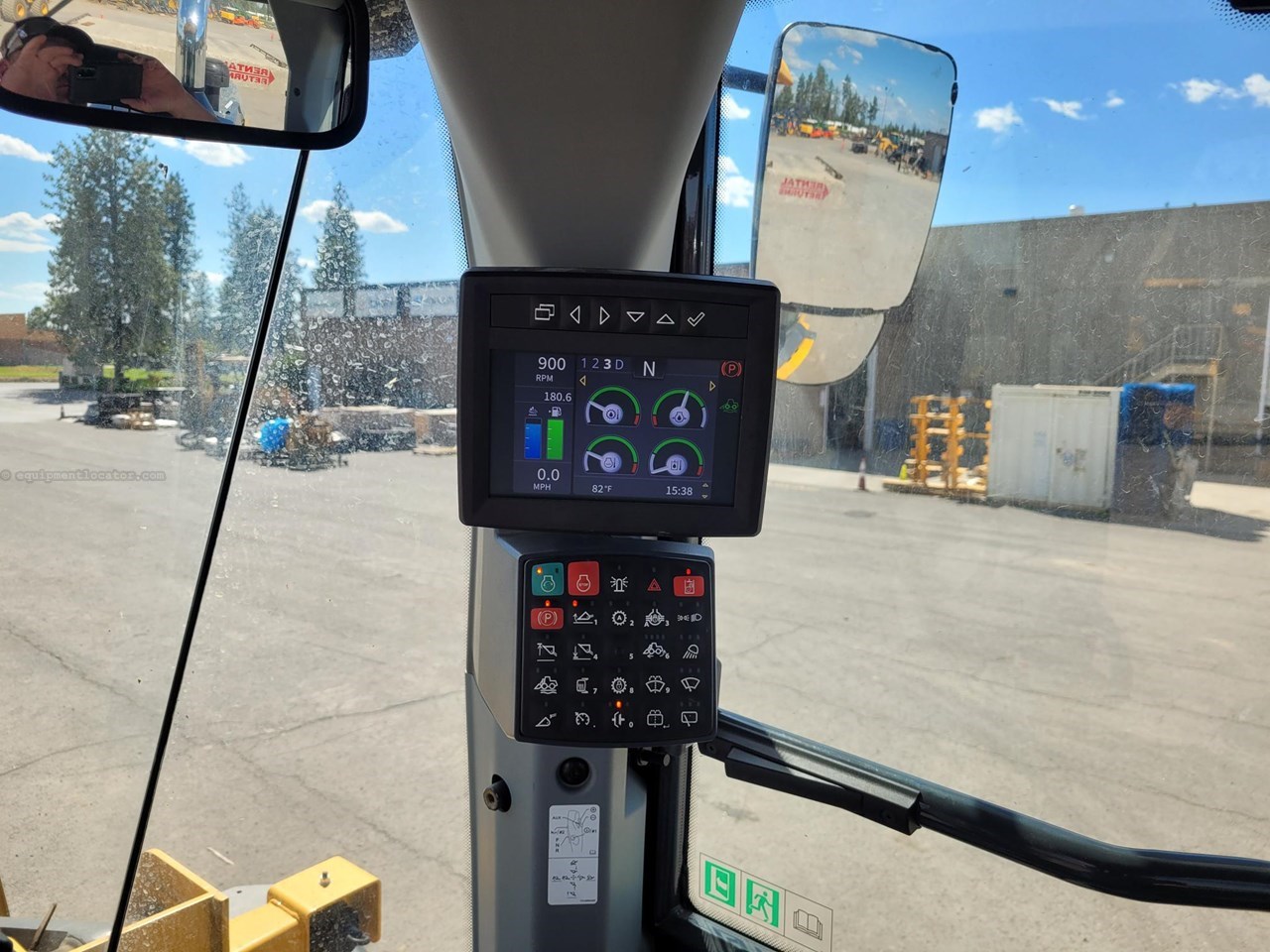 2022 John Deere 544 P Image 10