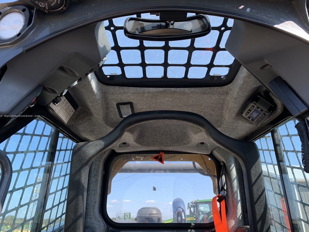 2024 John Deere 333G Image 10