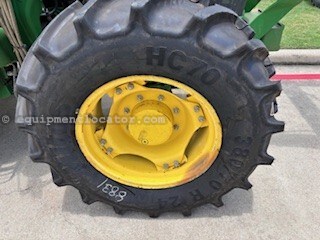 2018 John Deere 5125R Image 10