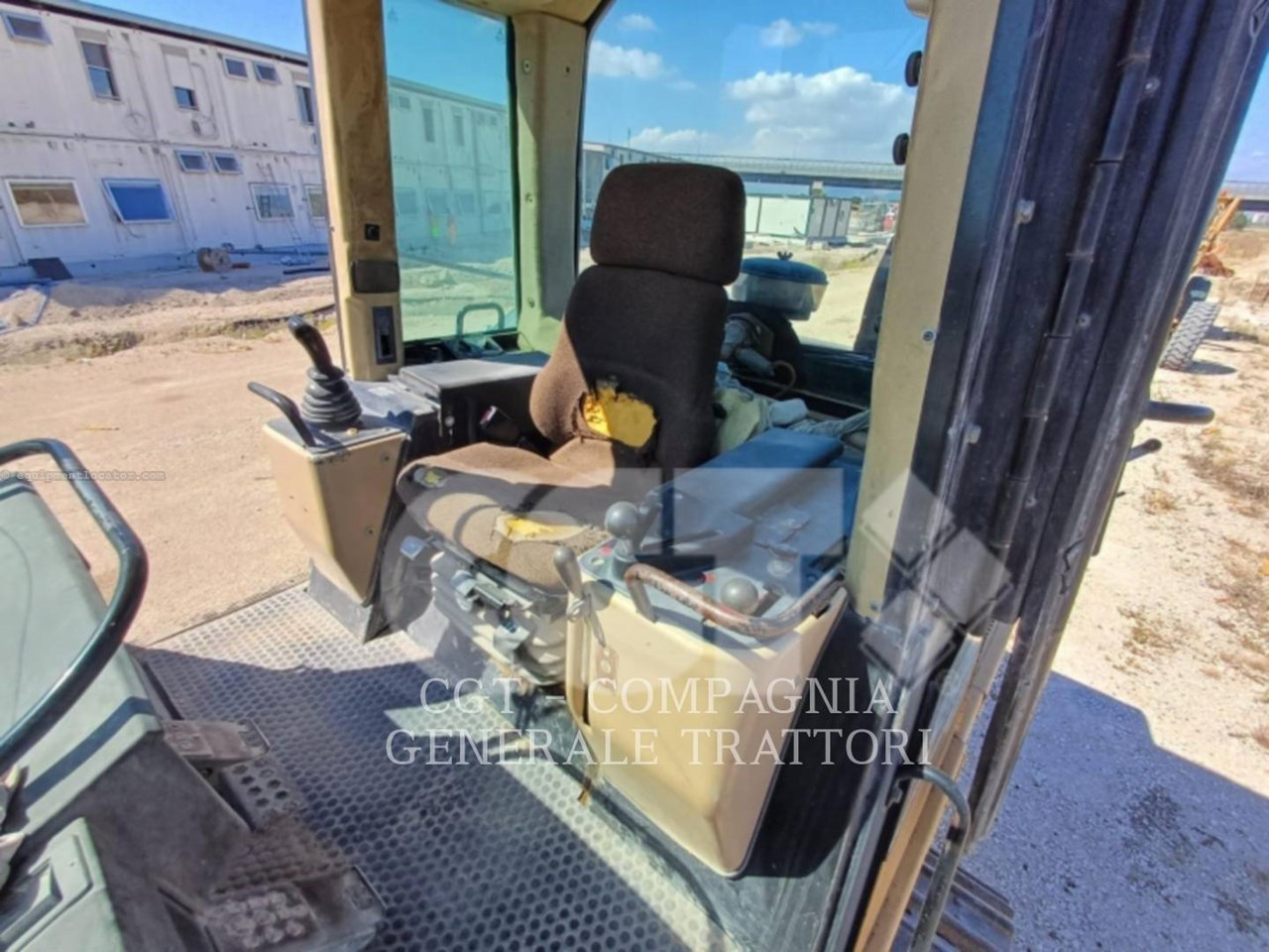 1999 Caterpillar 953C Image 5