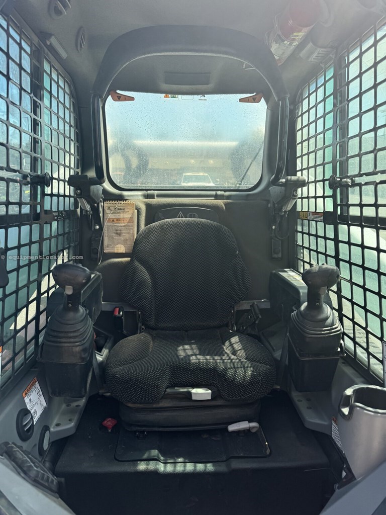 2021 Bobcat T740 Image 14