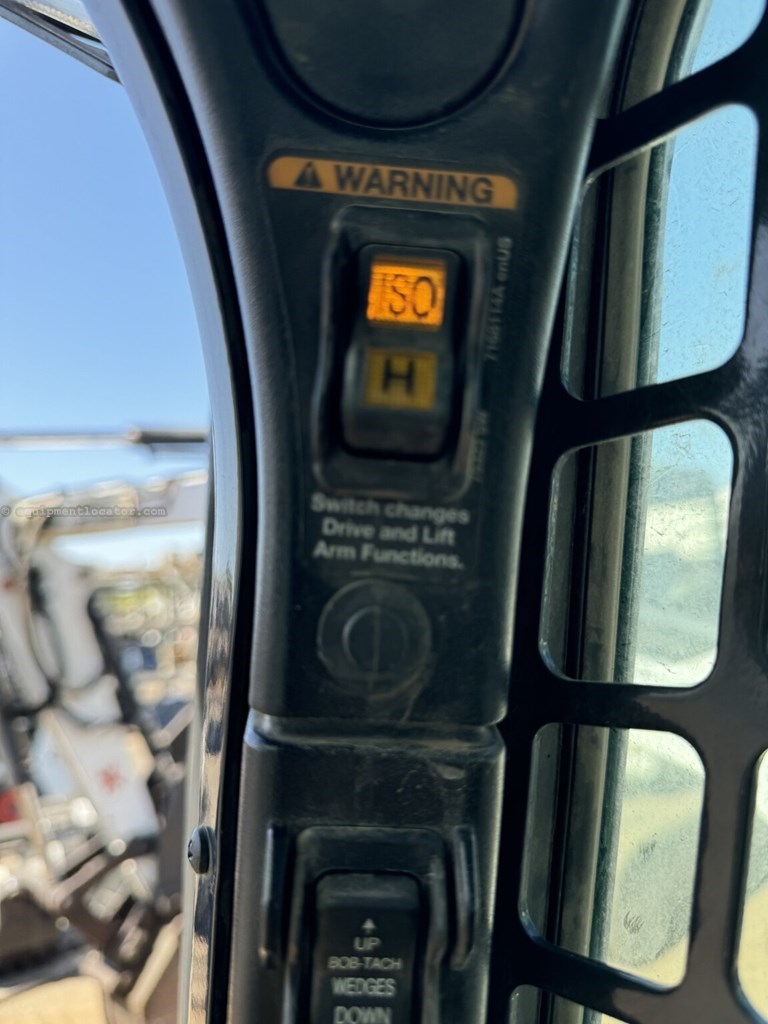 2021 Bobcat T740 Image 16