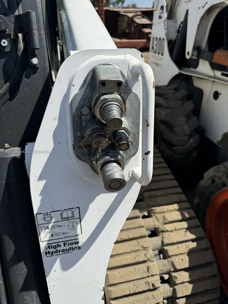 2021 Bobcat T740 Image 19