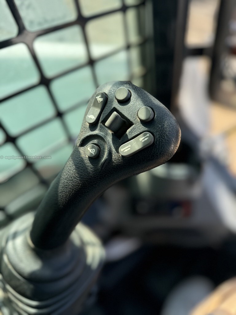 2021 Bobcat T740 Image 20