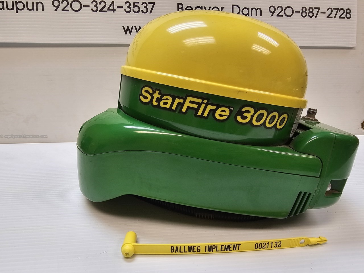 John Deere SF3000 RTK Ready Receiver w/ RTK 450 Radio Image 3