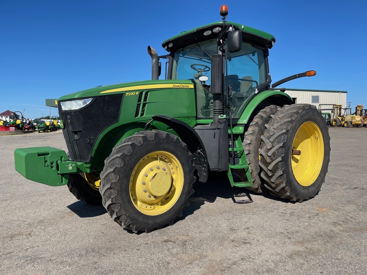 2013 John Deere 7230R Image 2