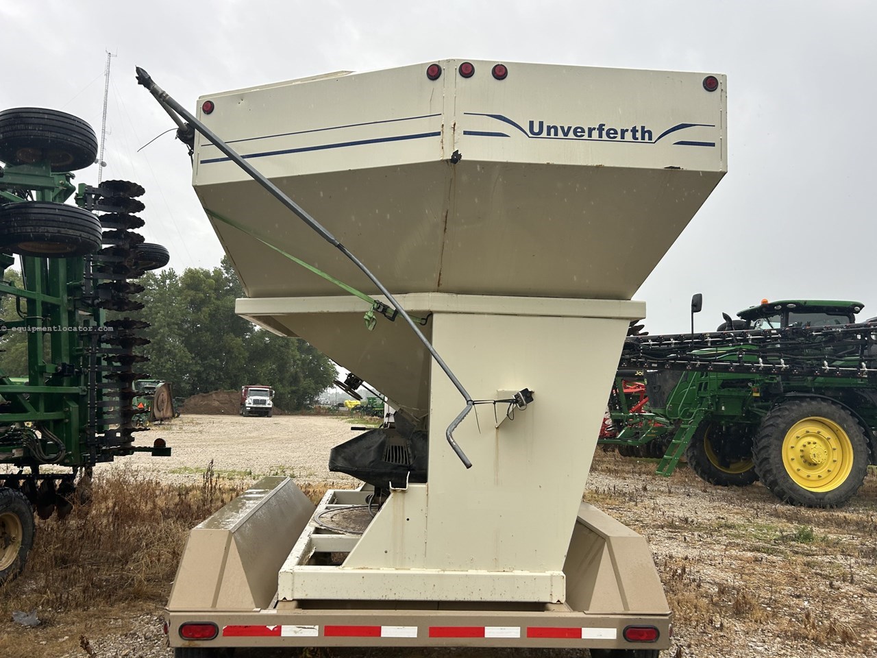 2007 Unverferth 3750 Image 3