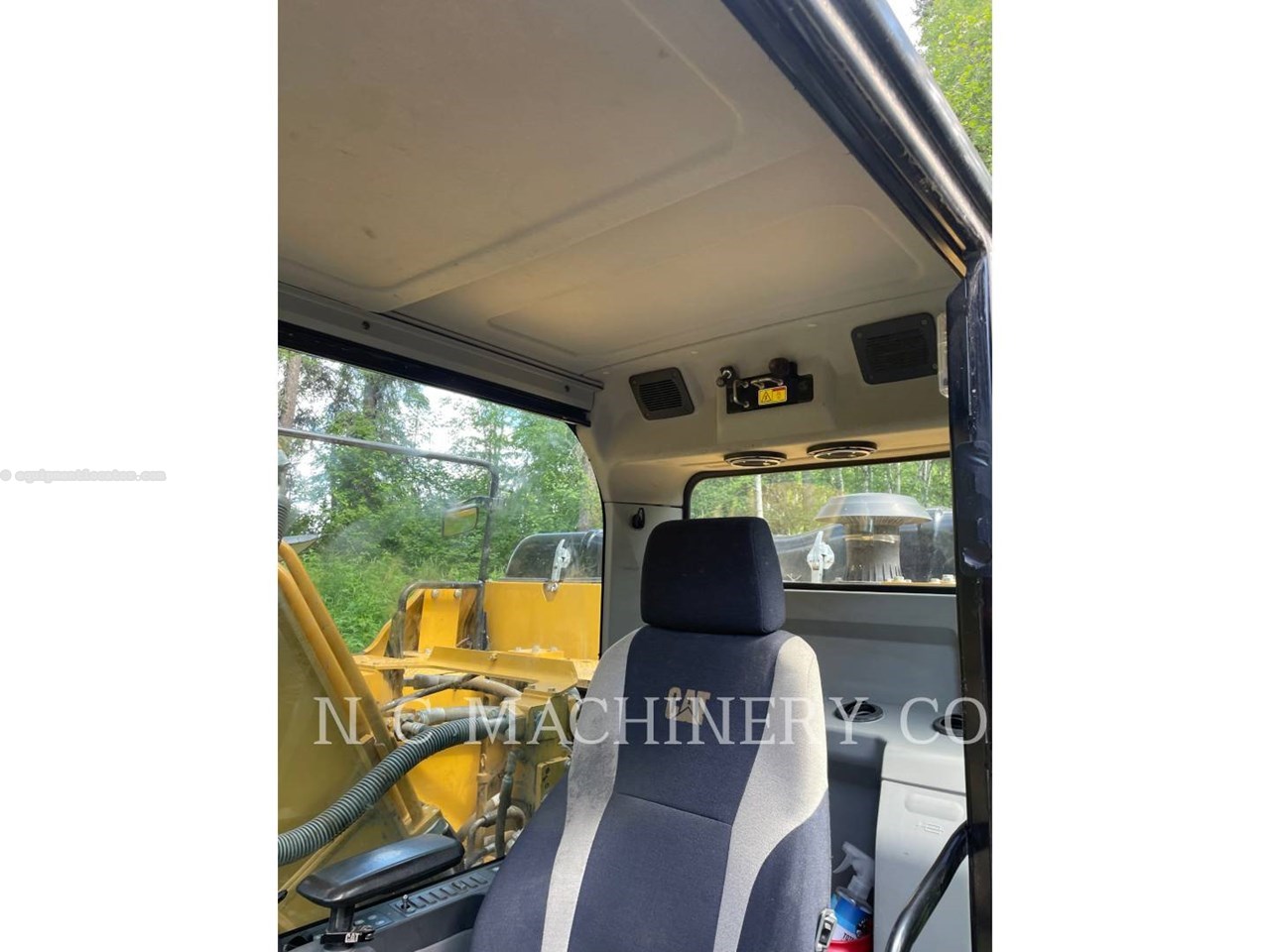 2016 Caterpillar 323F L Image 10