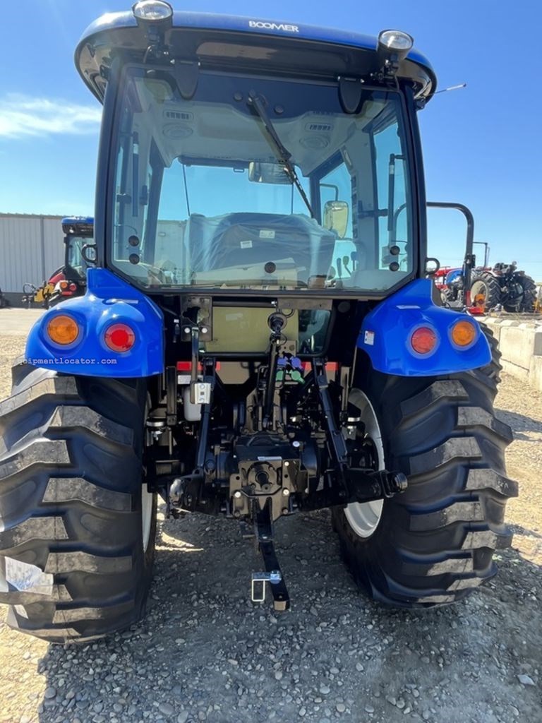2024 New Holland Boomer 55 Image 4