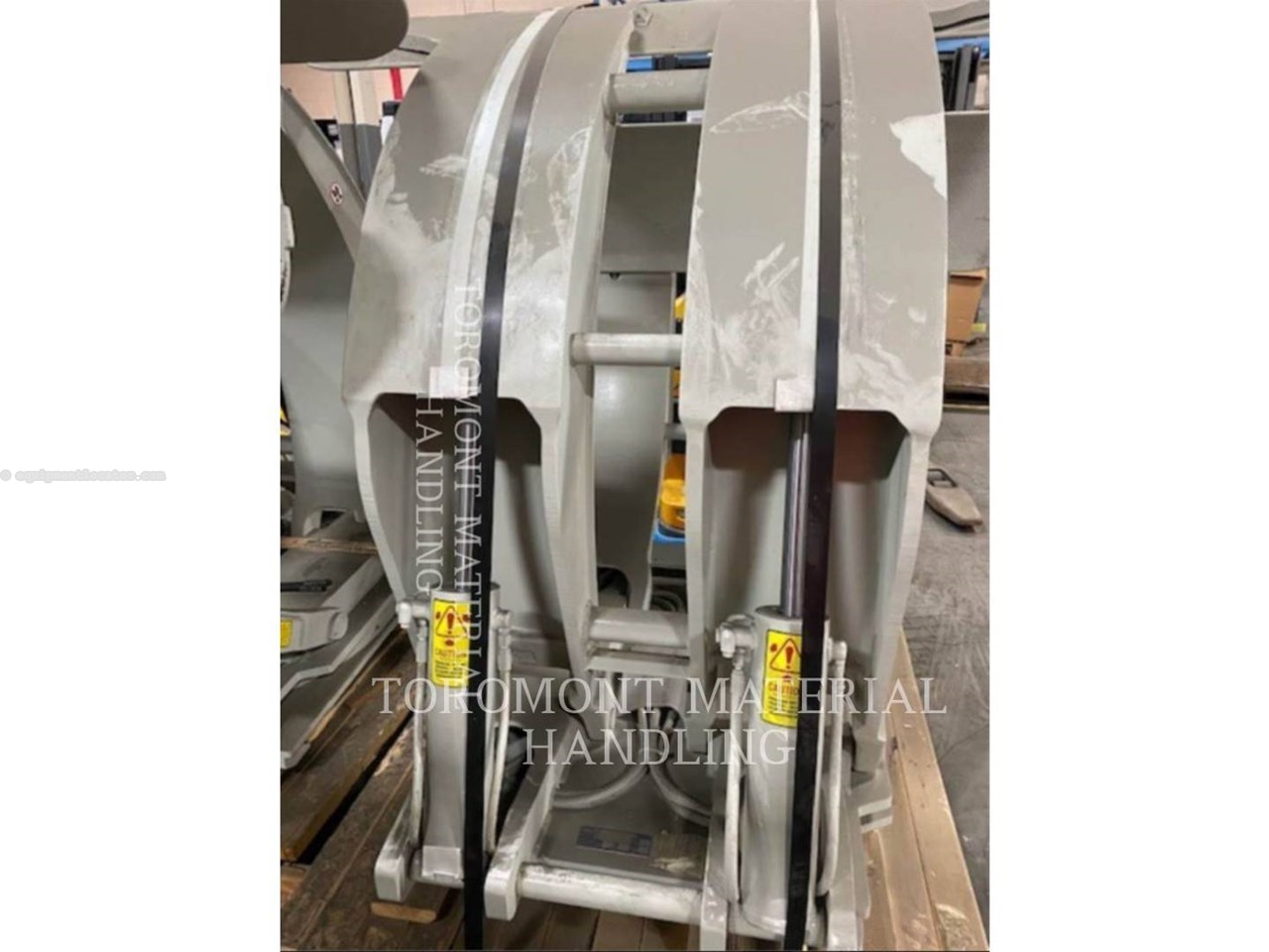 2012 Cascade Corporation 90F-RCP-47 Image 2