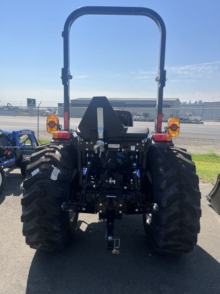 2024 New Holland Workmaster™ Compact 25-40 Series 25 Image 2