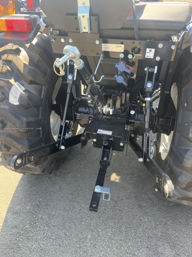 2024 New Holland Workmaster™ Compact 25-40 Series 25 Image 4