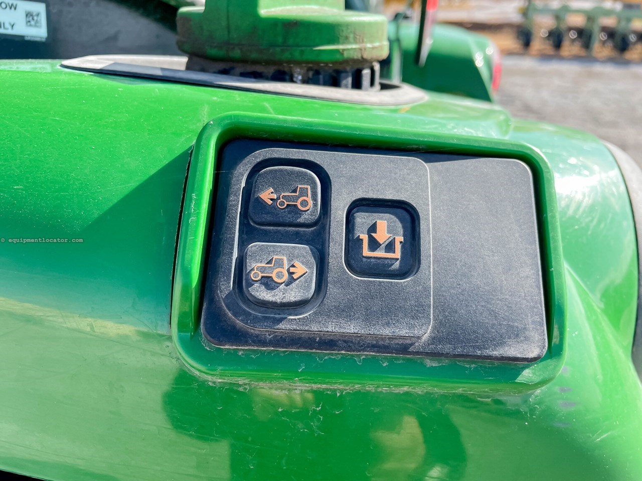 2023 John Deere 4066R Image 10