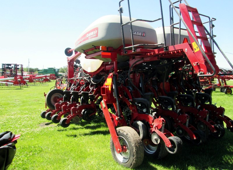 2020 Case IH 2150 12-30 Image 4