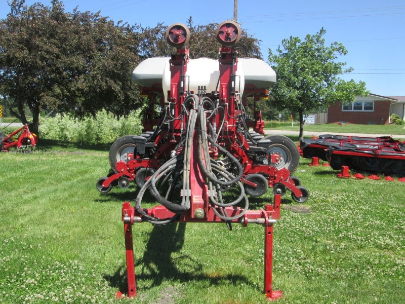 2020 Case IH 2150 12-30 Image 10