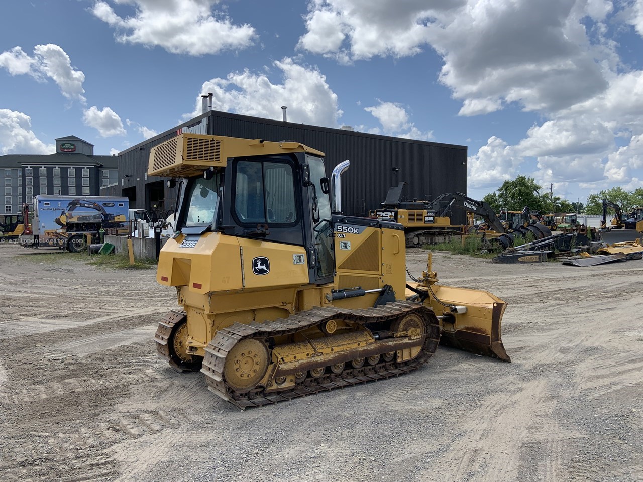 2014 John Deere 550K XLT Image 5