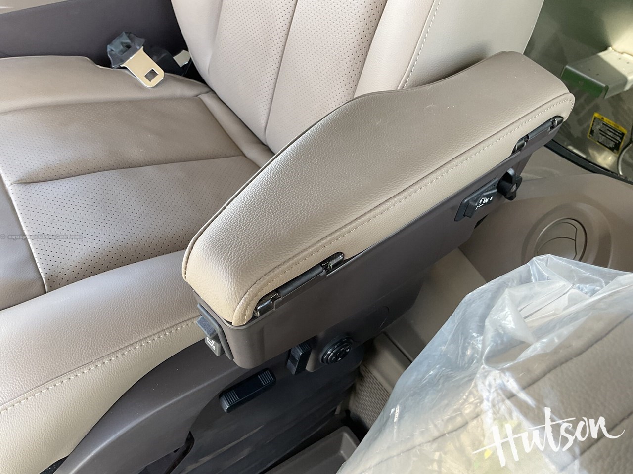 2024 John Deere 800R Image 29