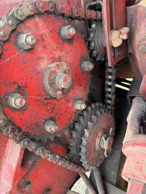 New Holland FP240 Image 10