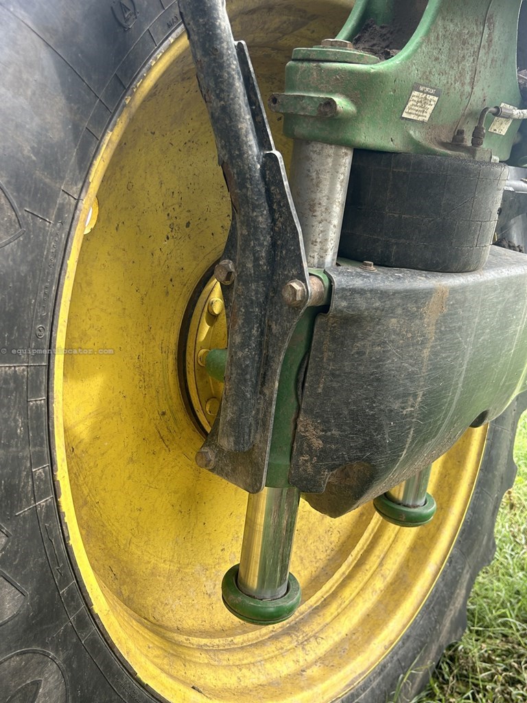 2017 John Deere R4030 Image 10