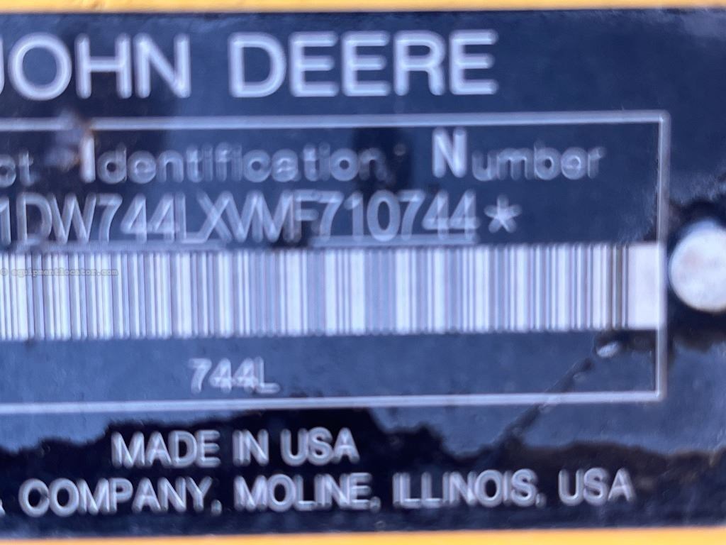2021 John Deere 744L Image 13
