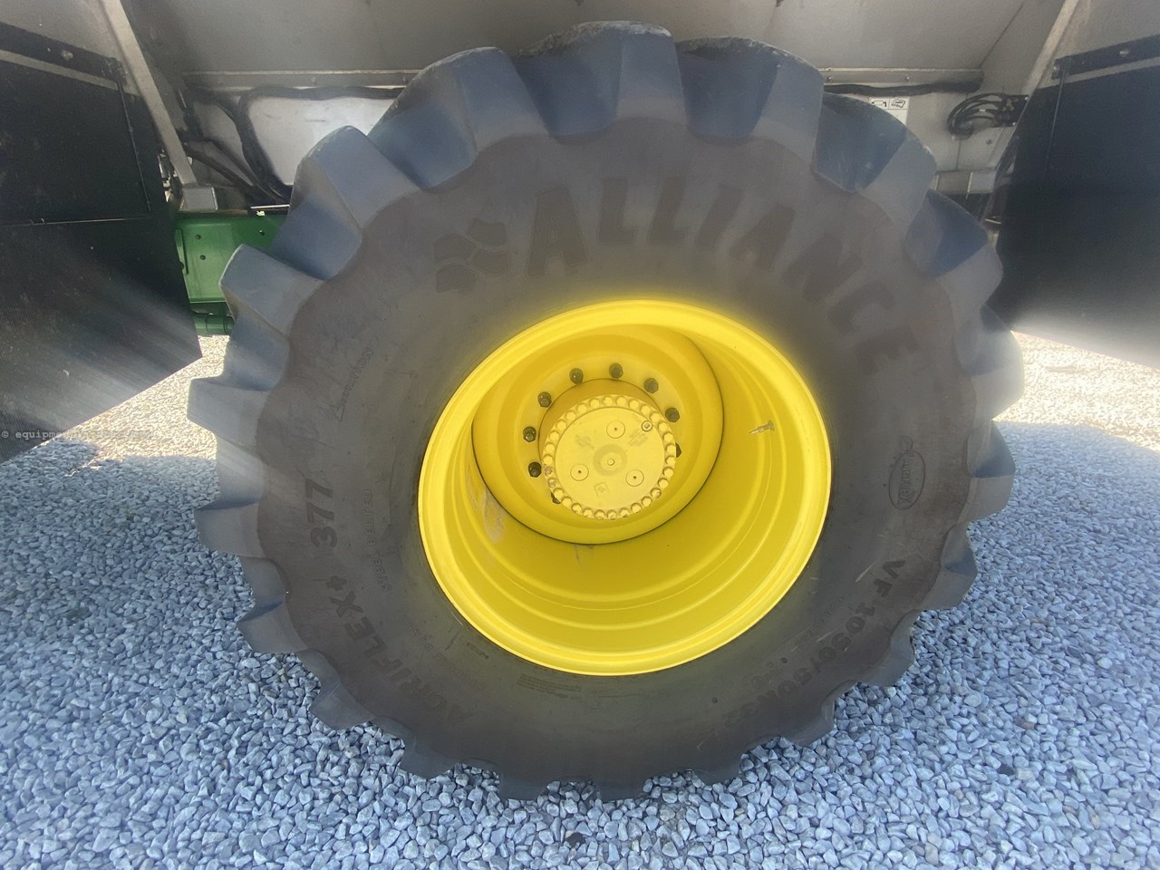 2023 John Deere 800R Image 19