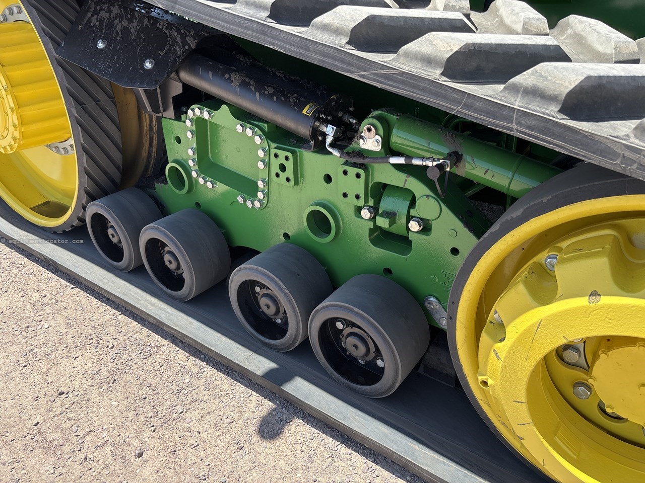 2024 John Deere 9RT 590 Image 10