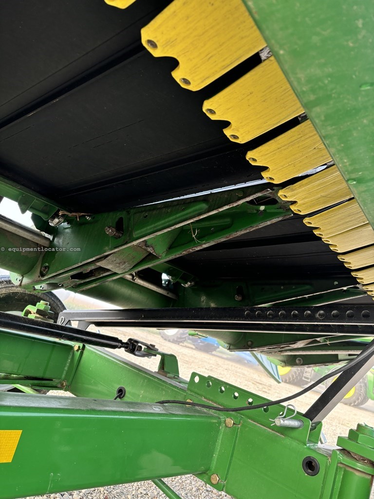 2018 John Deere 640FD Image 10