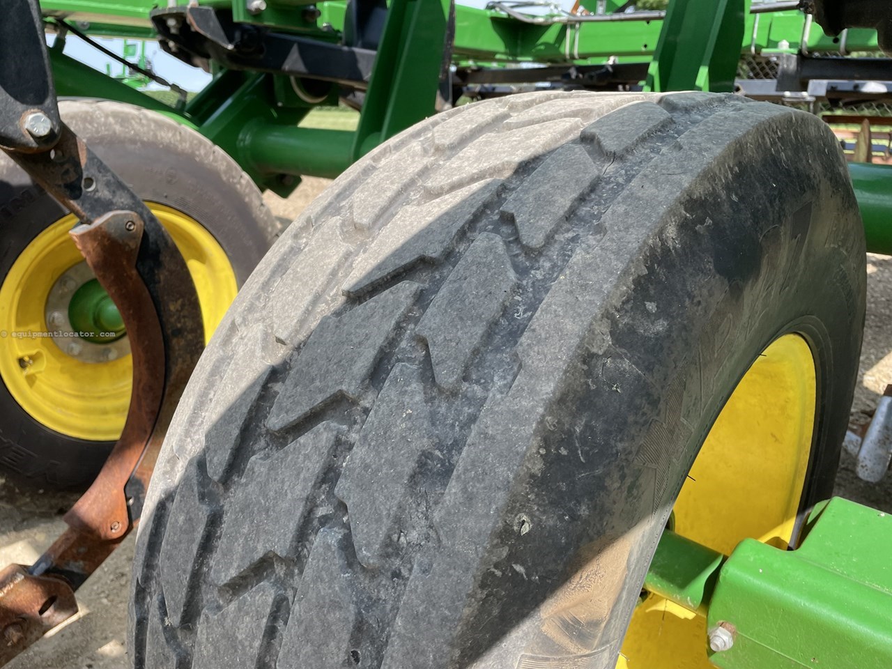 2021 John Deere 2720 Image 10