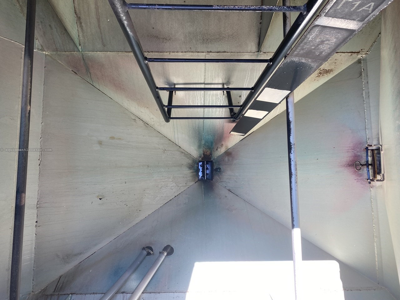 2014 Bourgault 7950 Image 36