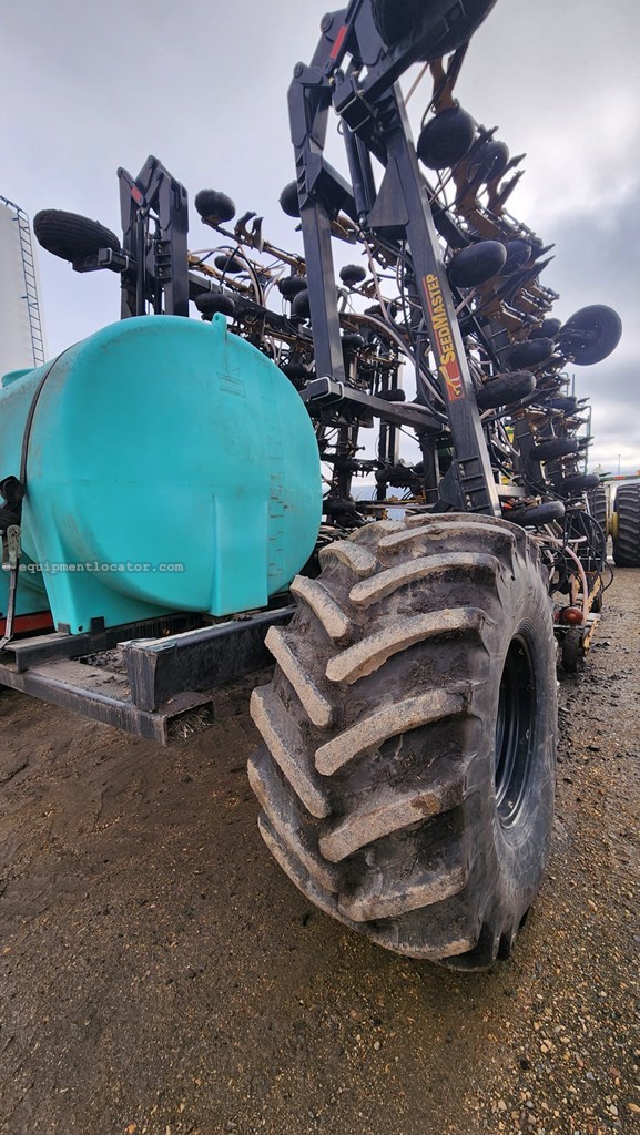 2011 Seedmaster 7012 Image 10