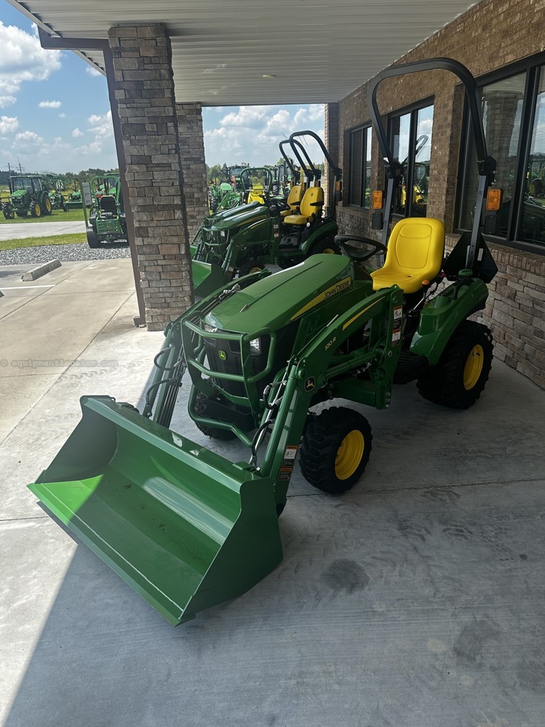 2024 John Deere 1023E 24HP HST Tractor, Loader & Bucket Image 2