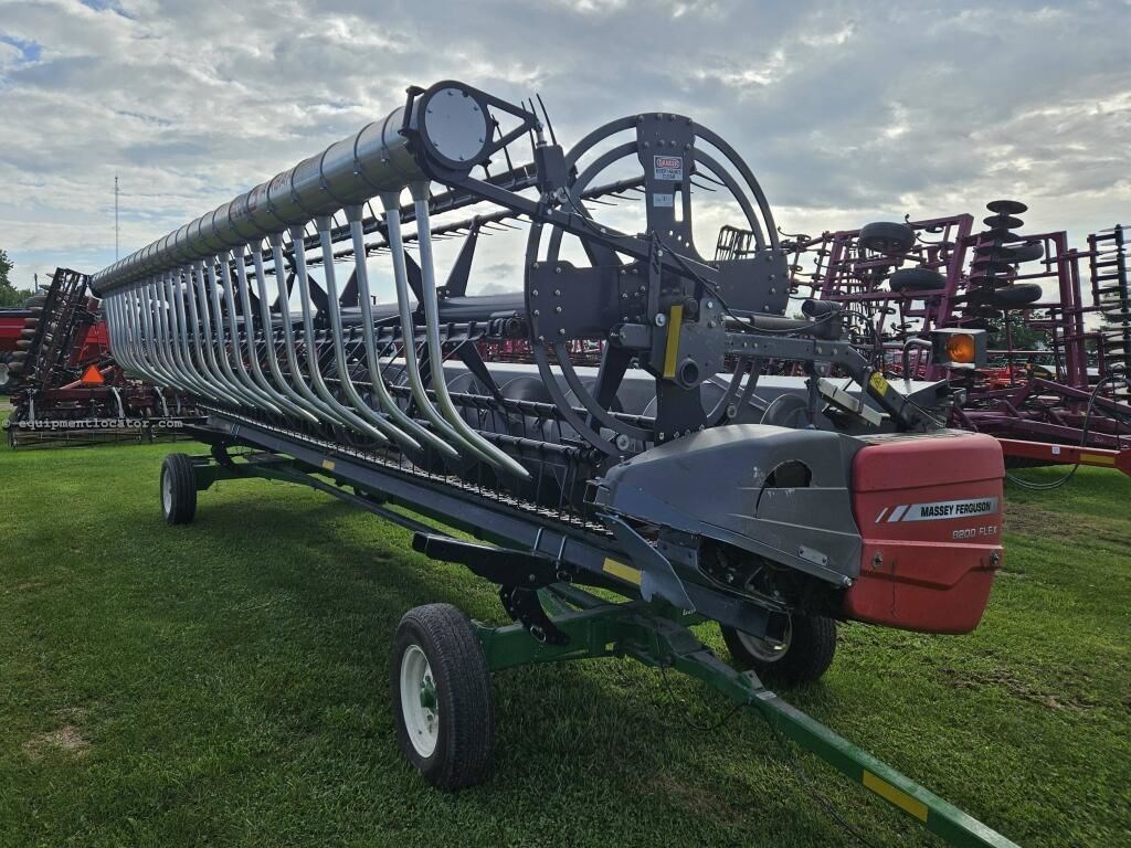 2009 Massey Ferguson 9690 Image 4