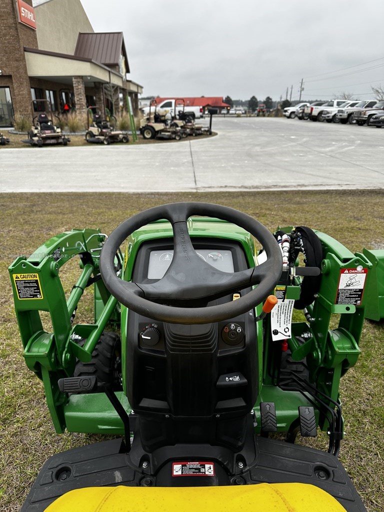2024 John Deere 1025R 24 HP HST Tractor, Loader & Bucket Image 10
