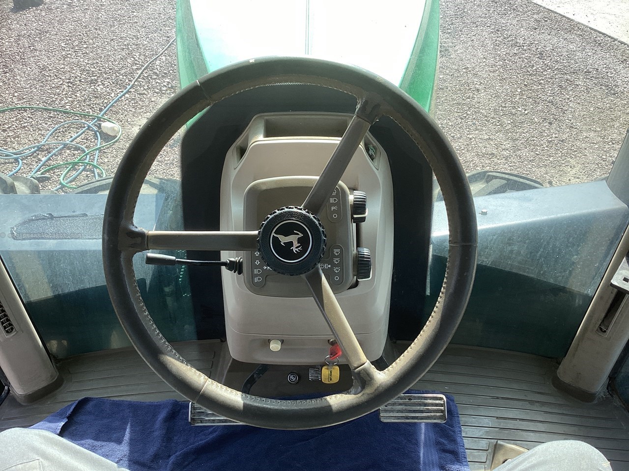 2012 John Deere 9460R Image 10