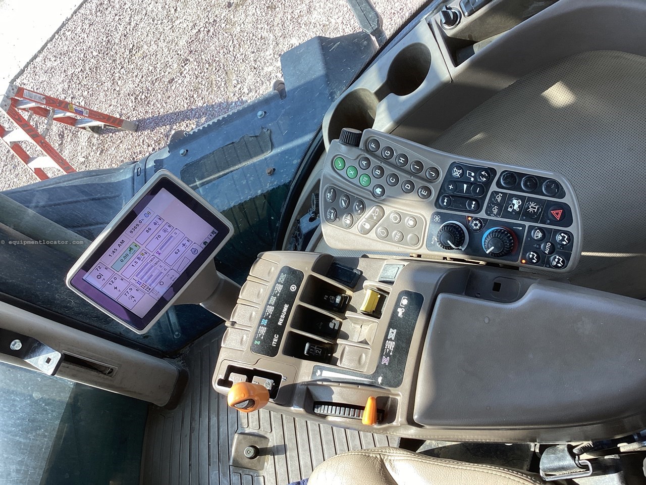 2012 John Deere 9460R Image 11