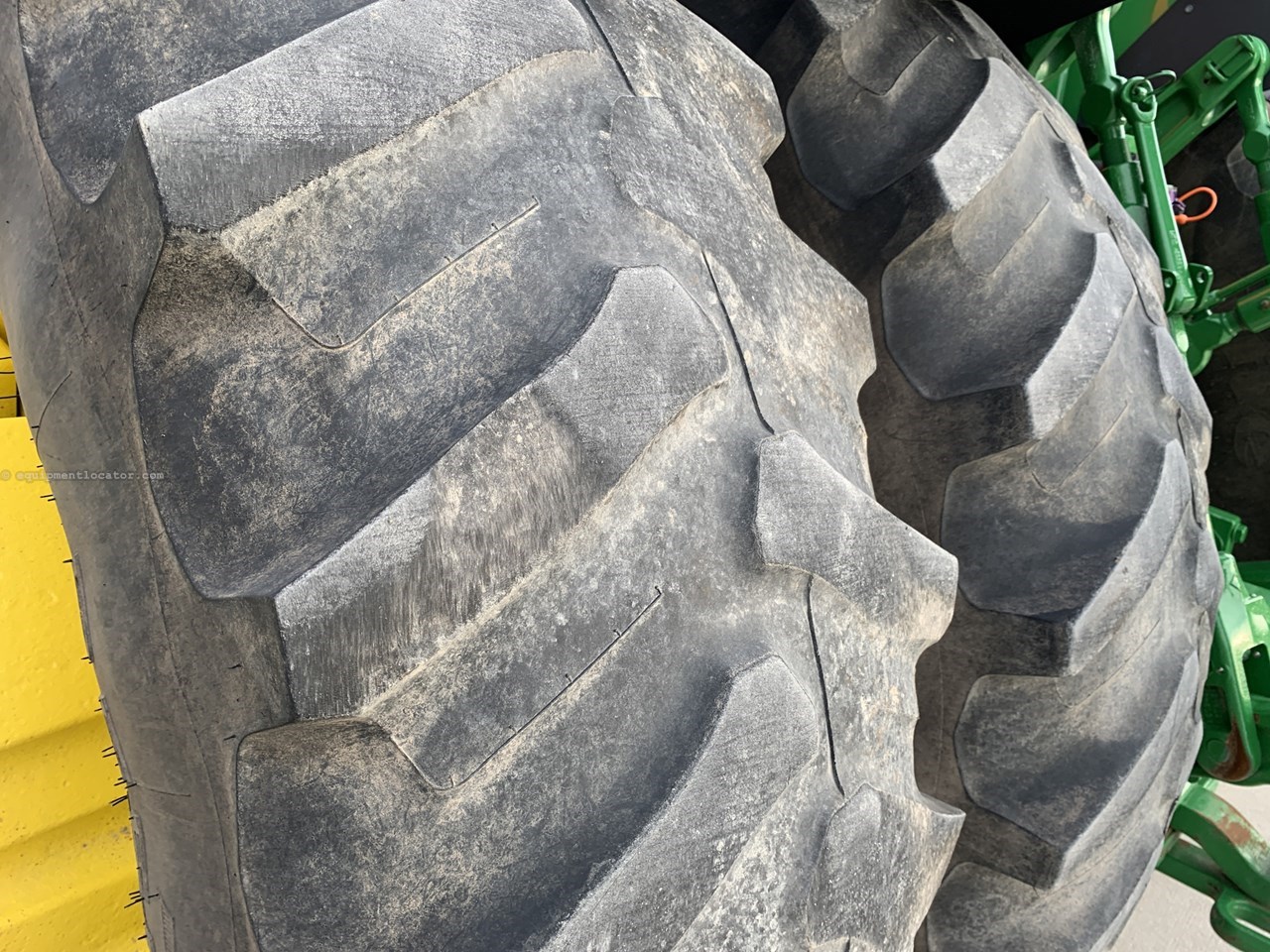 2023 John Deere 8R 370 Image 10