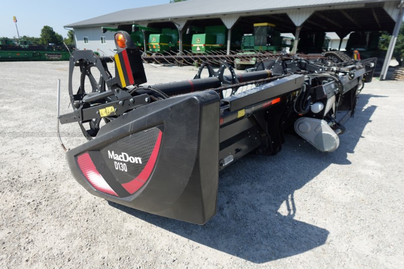 2018 MacDon D130 Image 18