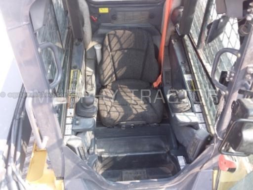 2019 John Deere 333G Image 10