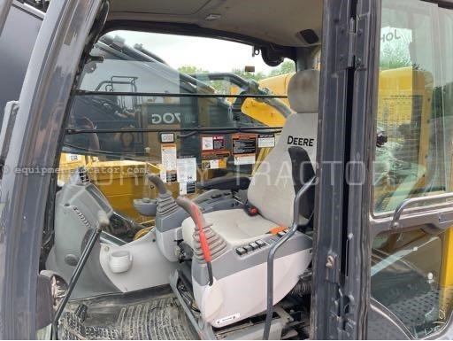 2022 John Deere 670G LC Image 10