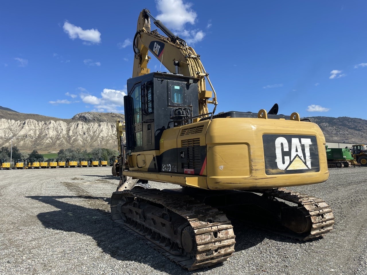 2014 Caterpillar 320D Image 4
