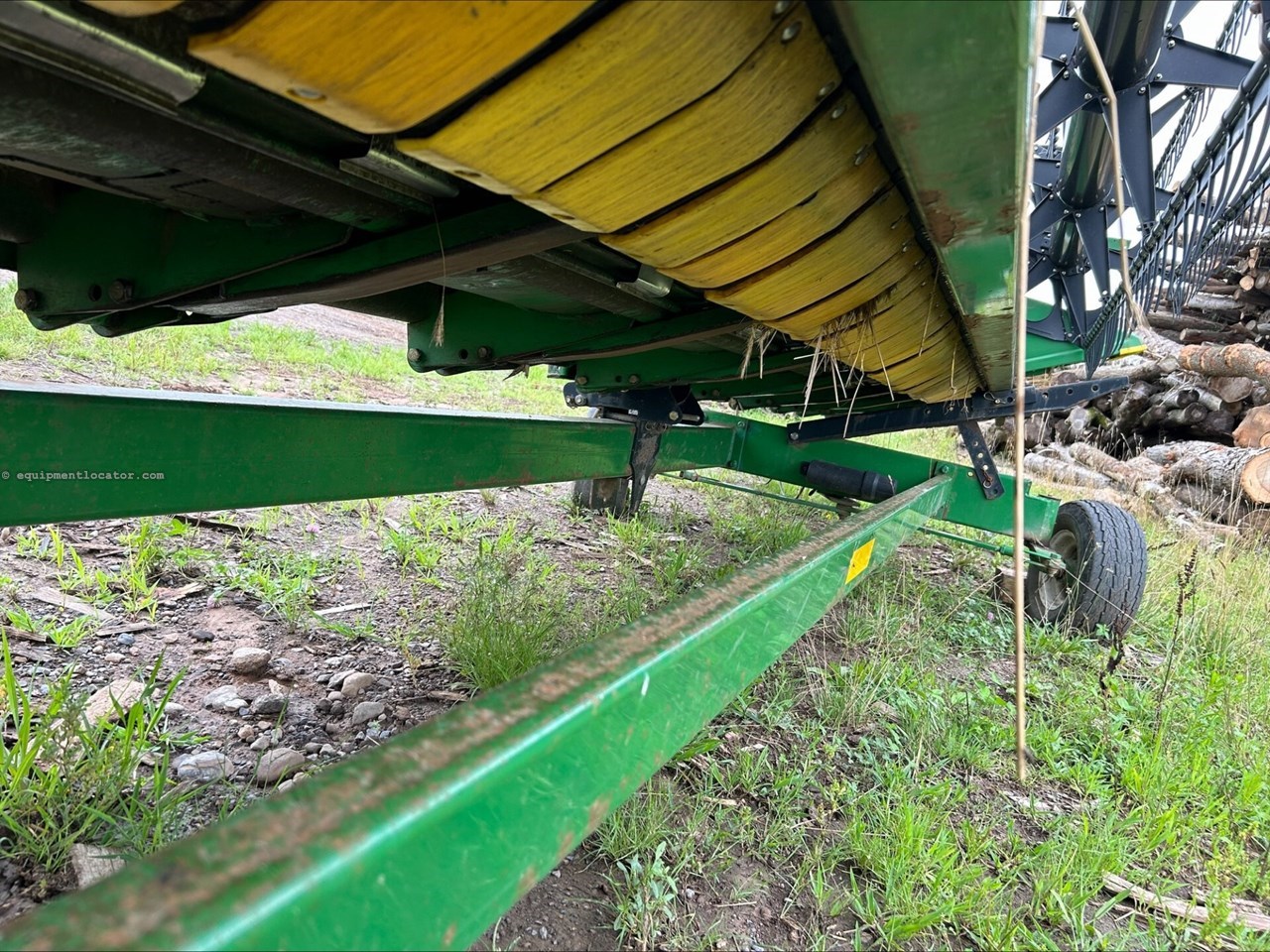 2004 John Deere 630F Image 10