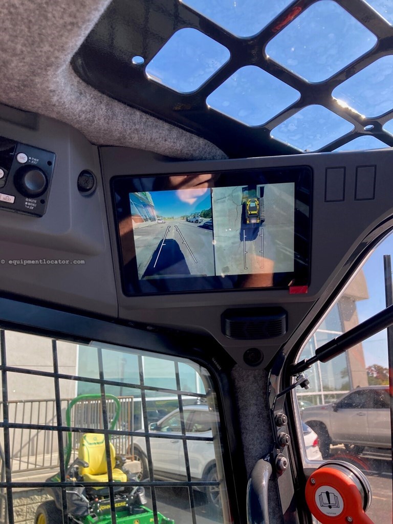 2025 John Deere 335 P Image 10