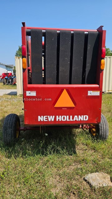 2013 New Holland RB450UT 13 Image 7