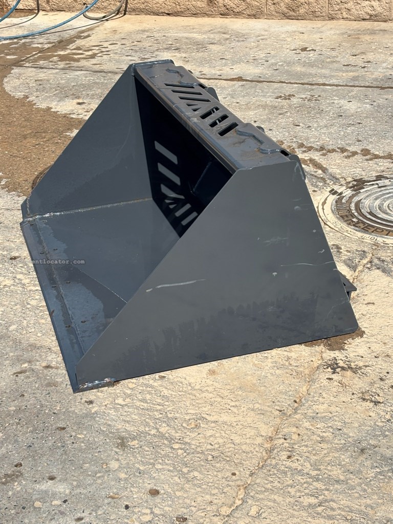 2022 Bobcat 44UTLBK Image 2