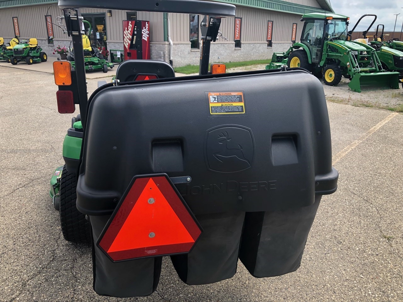 2015 John Deere 1025R Image 4