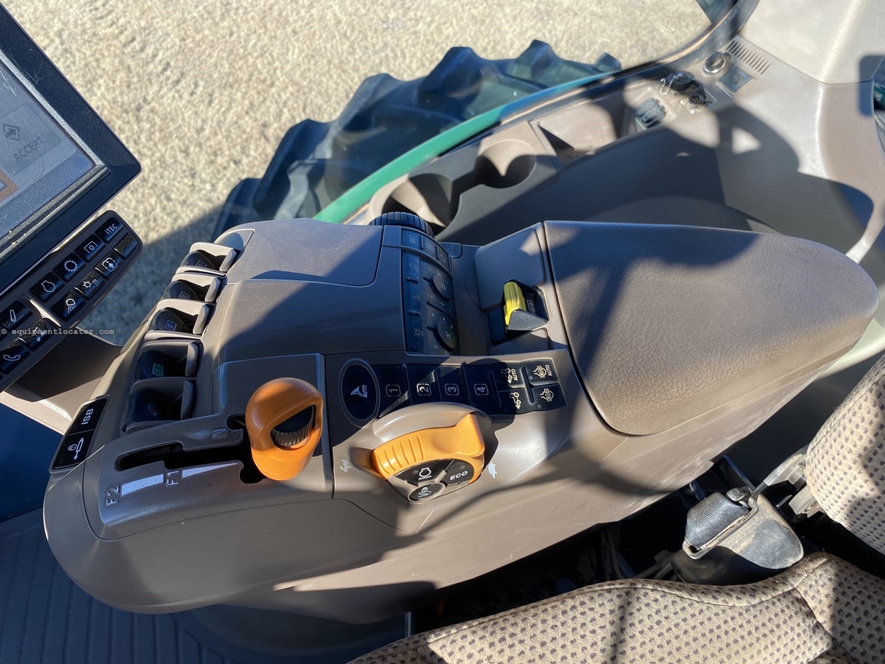 2015 John Deere 8345R Image 10