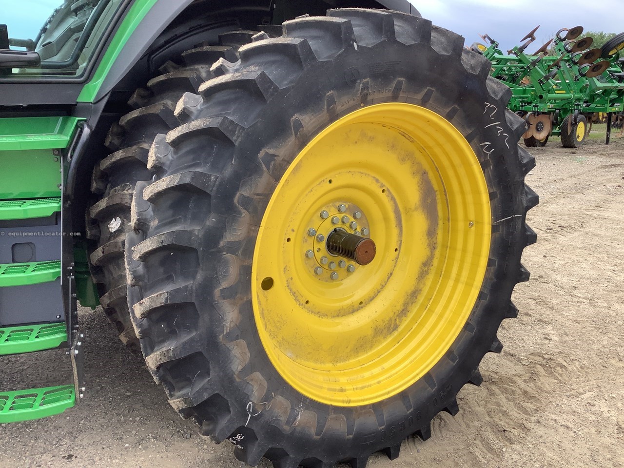 2023 John Deere 8R 280 Image 4