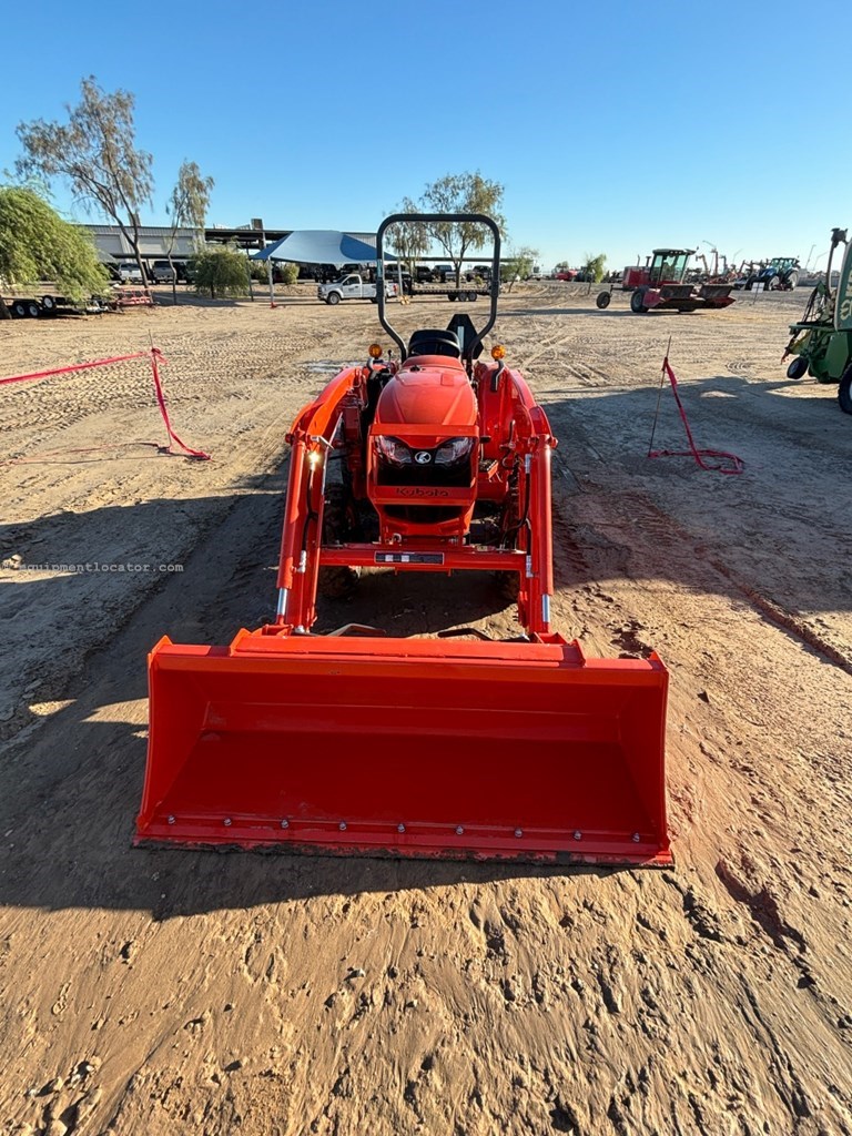 2024 Kubota L3302 Image 4