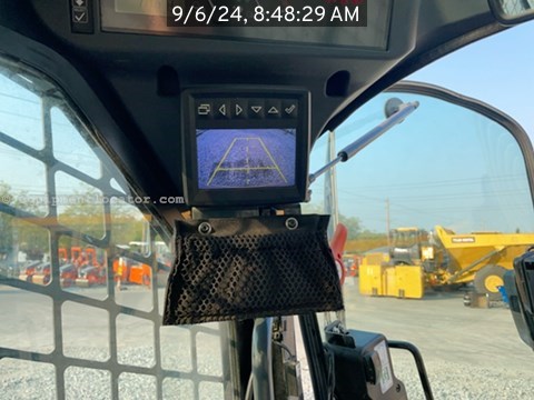 2021 John Deere 333G Image 14